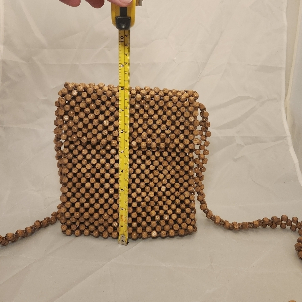8" Tan Wood Beaded Hand Bag Purse 60" Long Strap - Picture 8 of 9